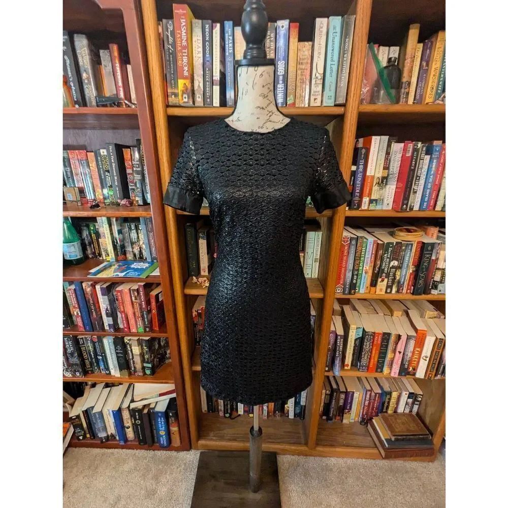 Diane Von Fursternburg Women’s Size 4 Black Mini Cocktail Cindy Dress Back Zip